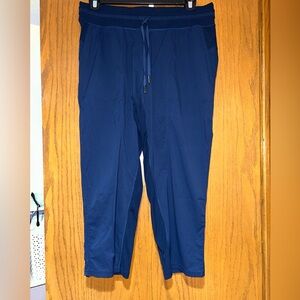 Lululemon Athletica Dance Studio cropped pants